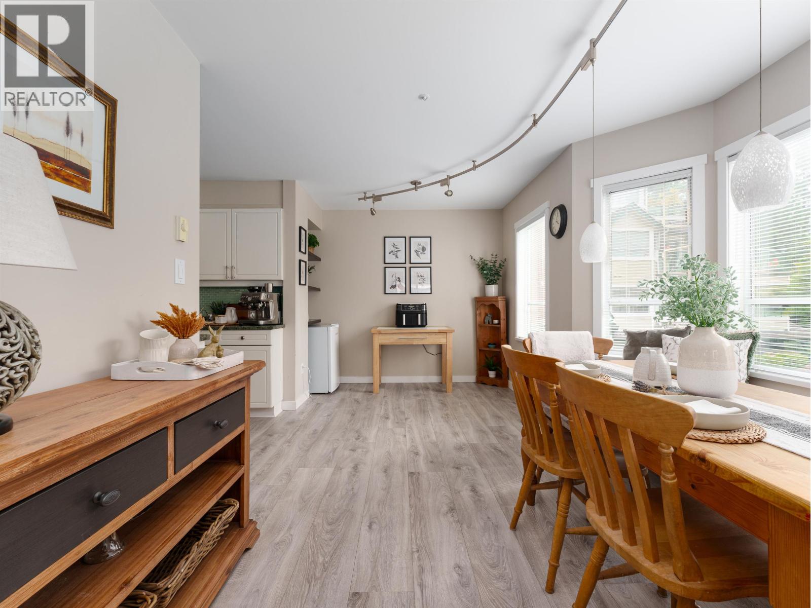 Photo 6 of 212 3690 Banff Court, North Vancouver BC