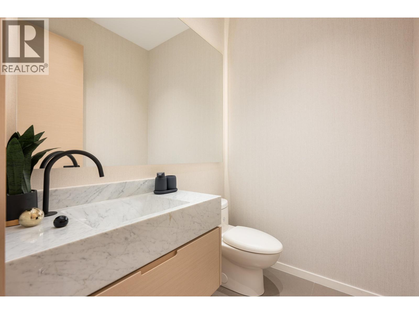 4477 WALLACE STREET, Vancouver