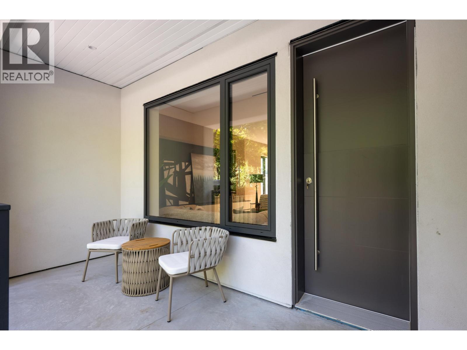 4477 WALLACE STREET, Vancouver