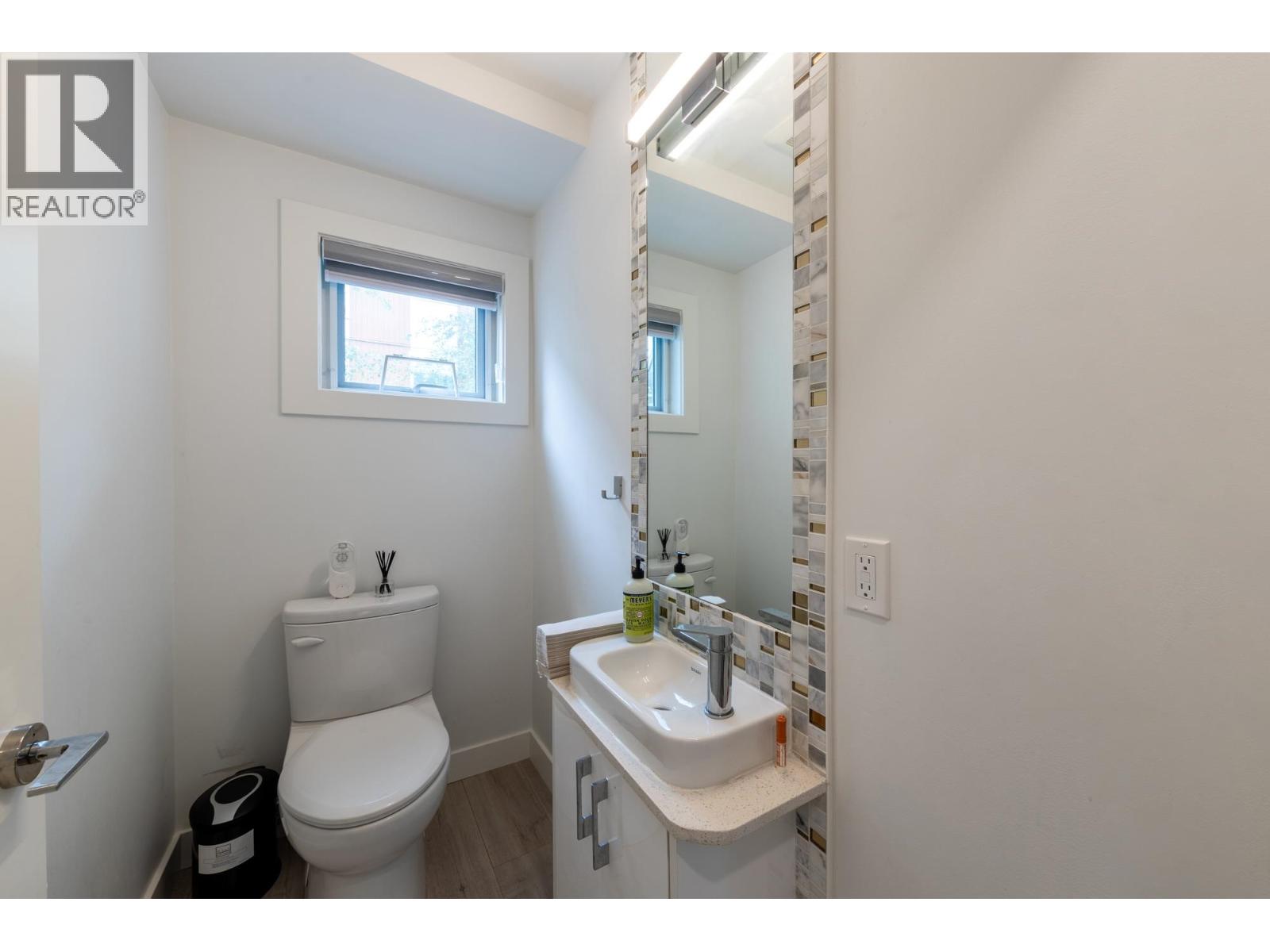 Photo 17 of 7887 French Street, Vancouver BC