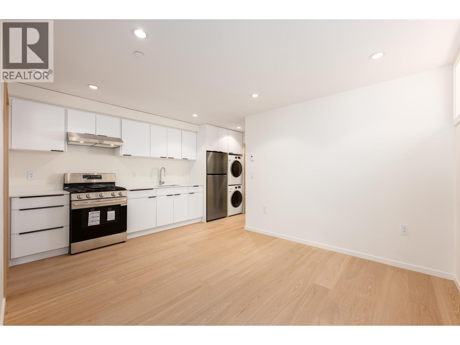 Photo 30 of 4475 Wallace Street, Vancouver BC