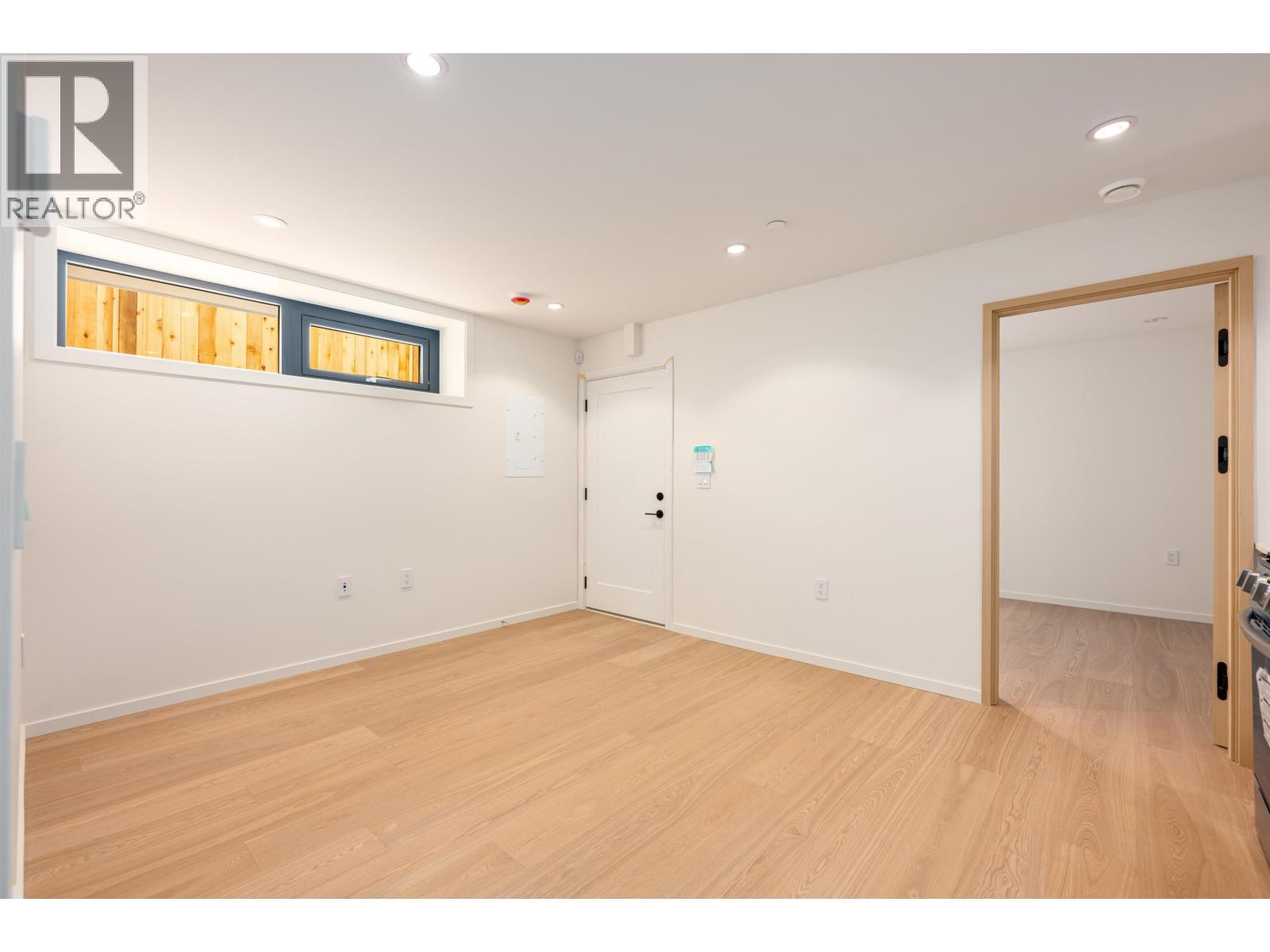 Photo 34 of 4475 Wallace Street, Vancouver BC