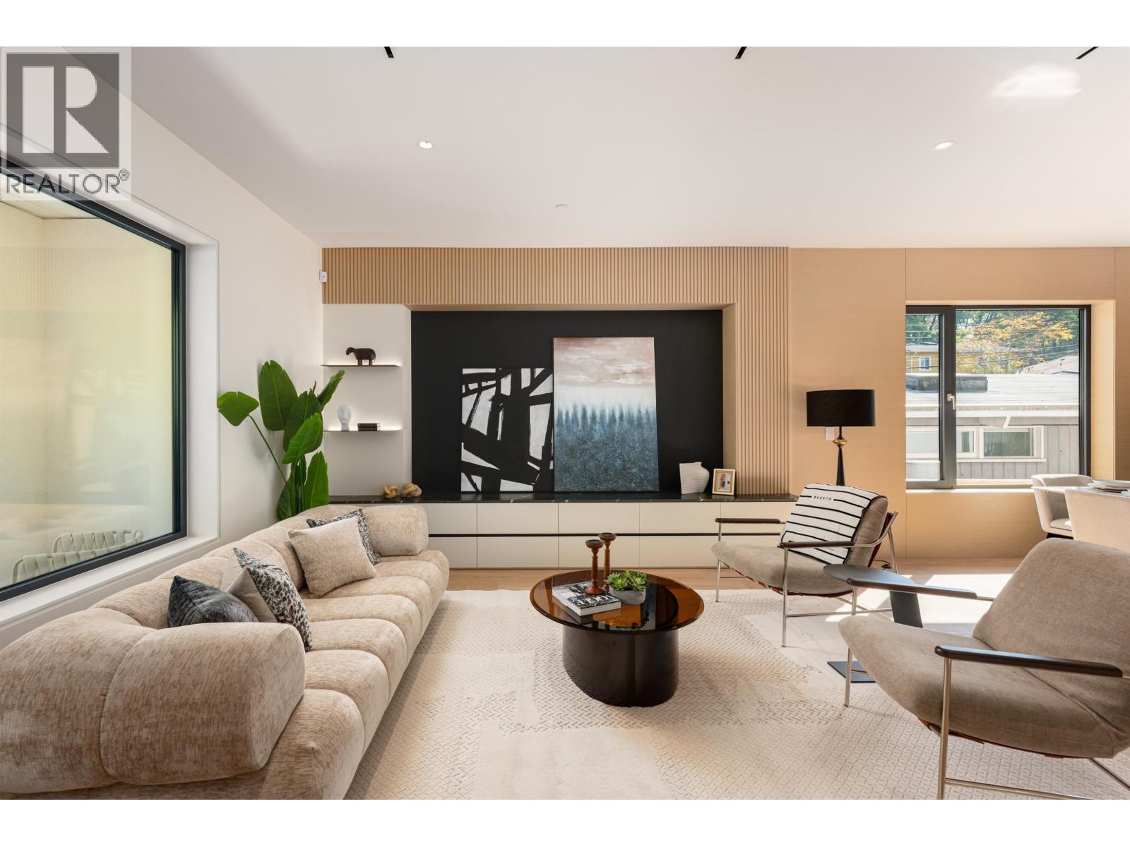 Photo 6 of 4475 Wallace Street, Vancouver BC