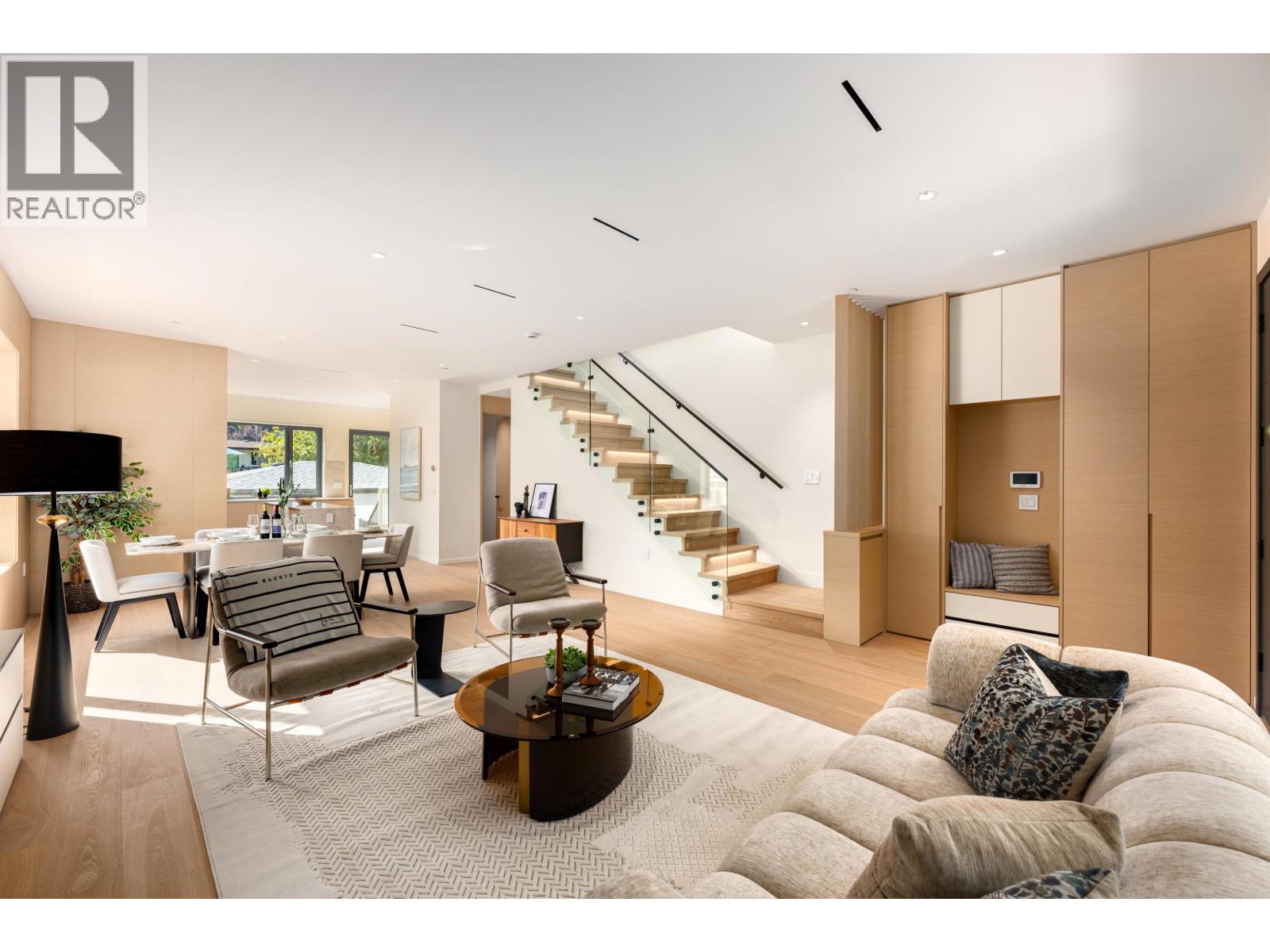 Photo 9 of 4475 Wallace Street, Vancouver BC