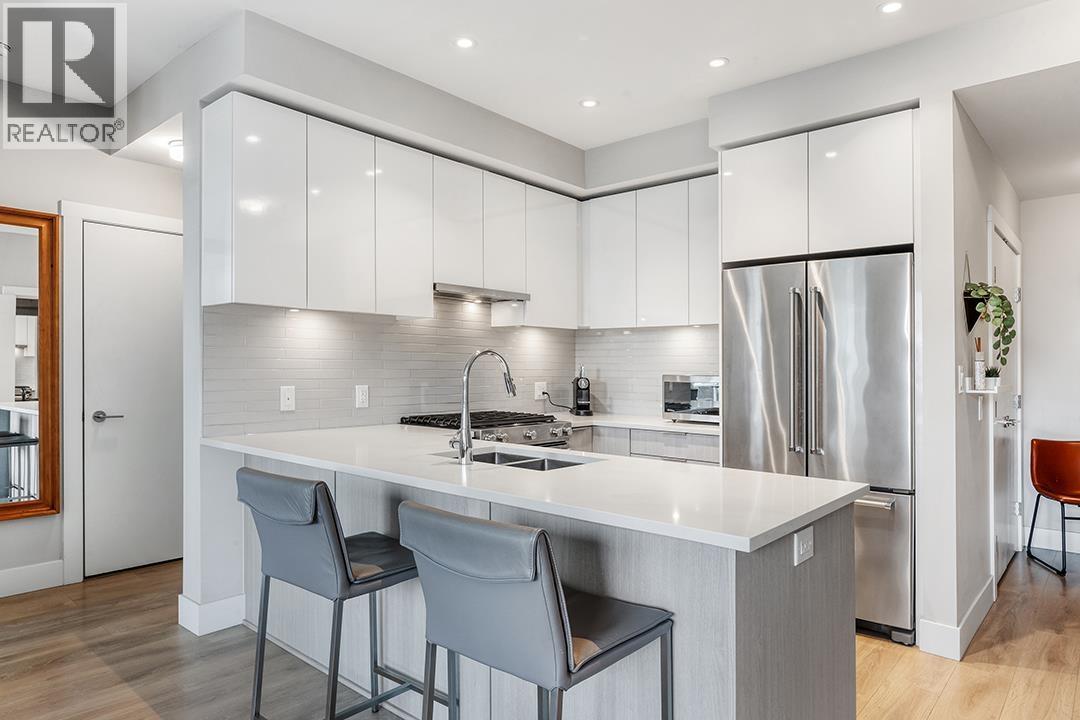 Photo 4 of 502 8508 Rivergrass Drive, Vancouver BC