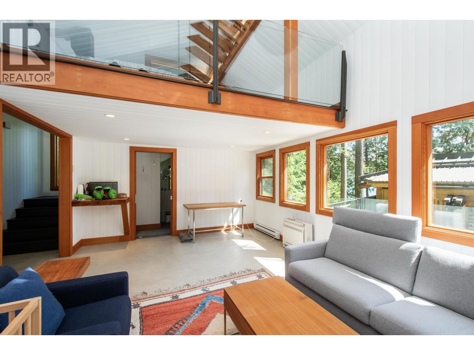 1010 TAKI-TE-SI ROAD, Gambier Island