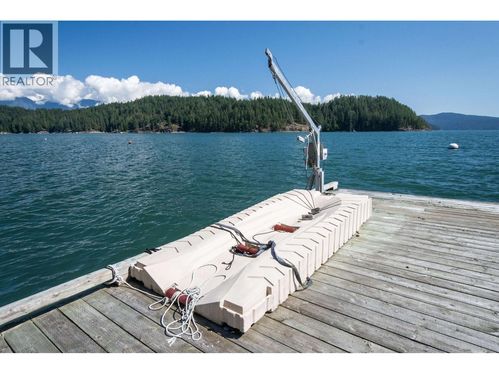 1010 TAKI-TE-SI ROAD, Gambier Island