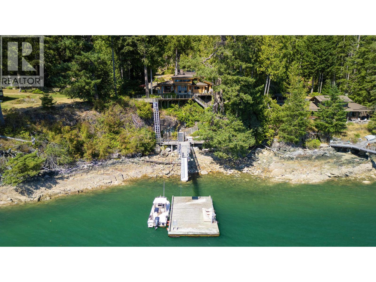 1010 TAKI-TE-SI ROAD, Gambier Island