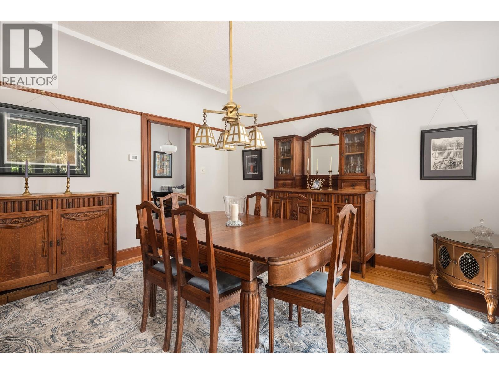 Photo 6 of 505 Queens Avenue, New Westminster BC