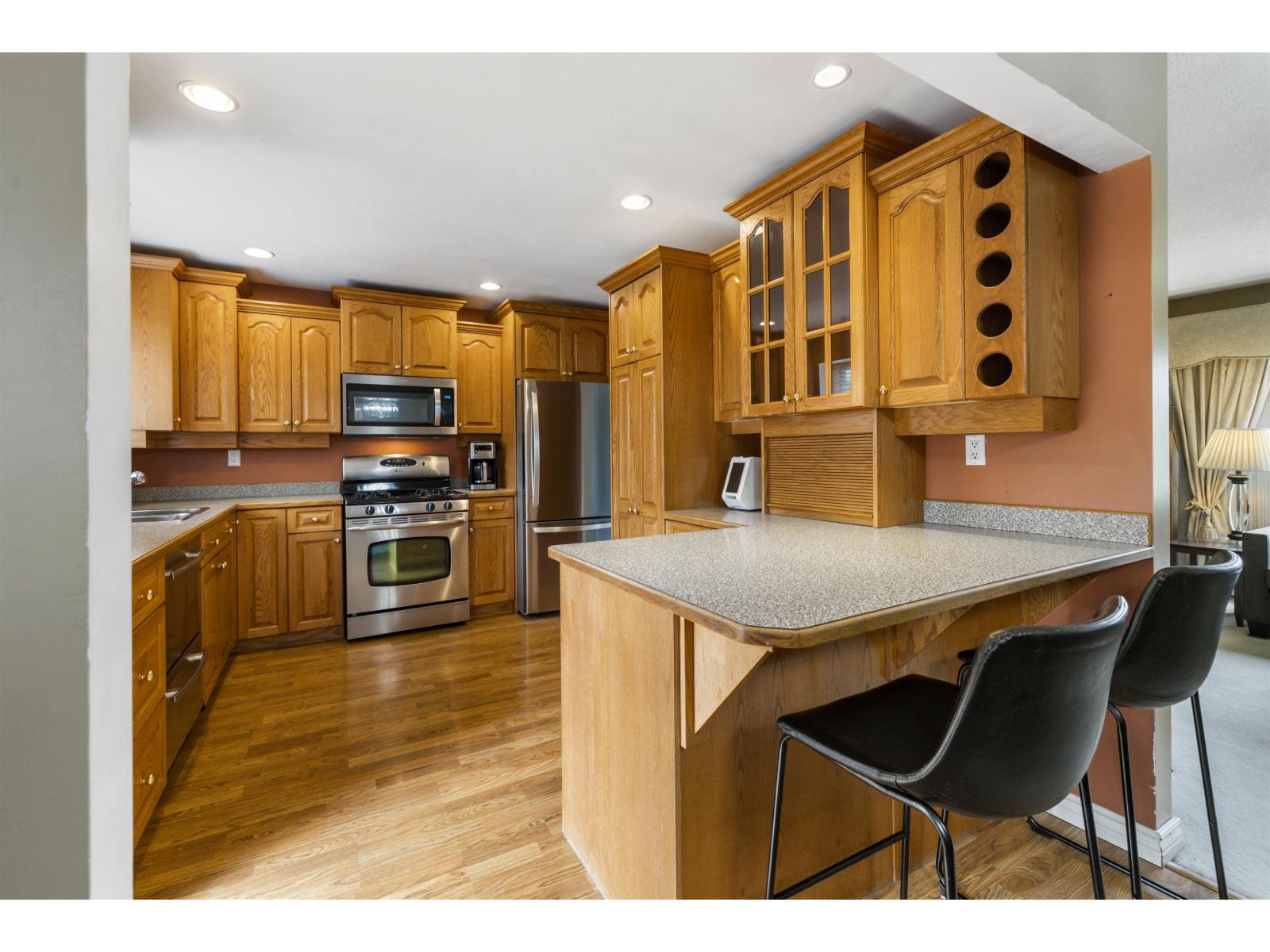 Photo 9 of 13512 Crestview Drive, Surrey BC