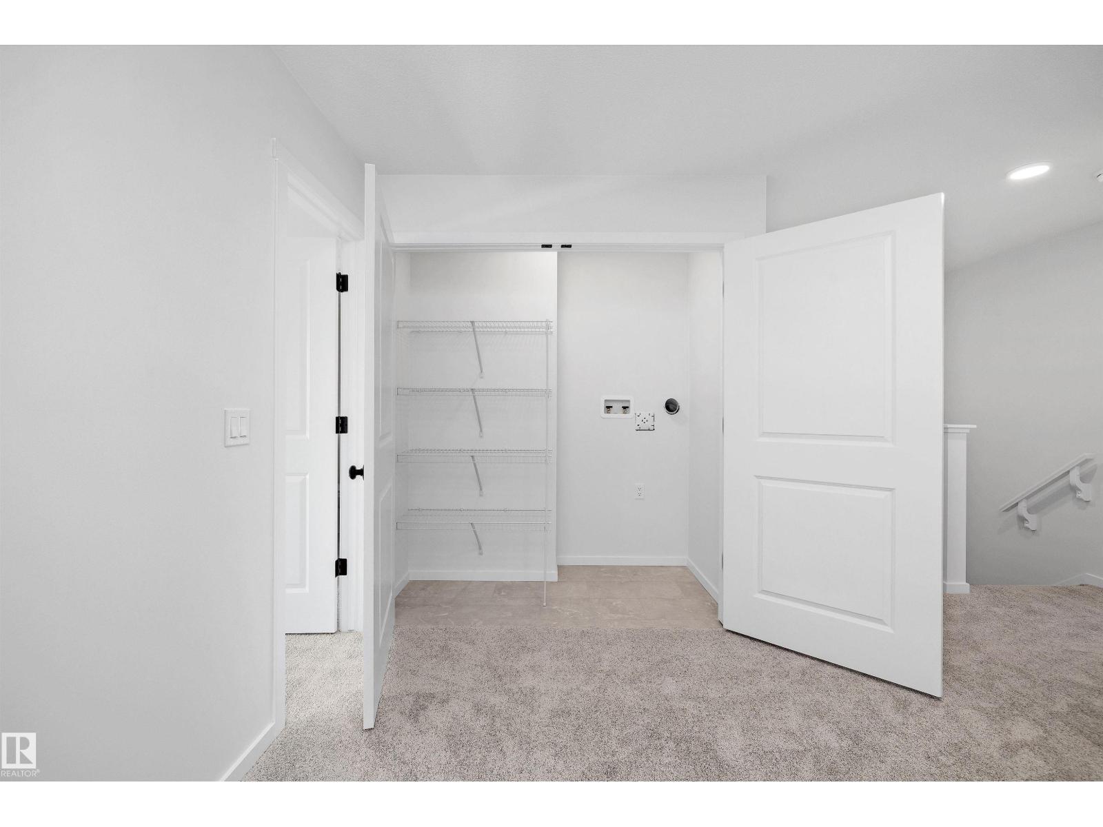 Photo 18 of 5458 Hawthorn Run Sw, Edmonton AB