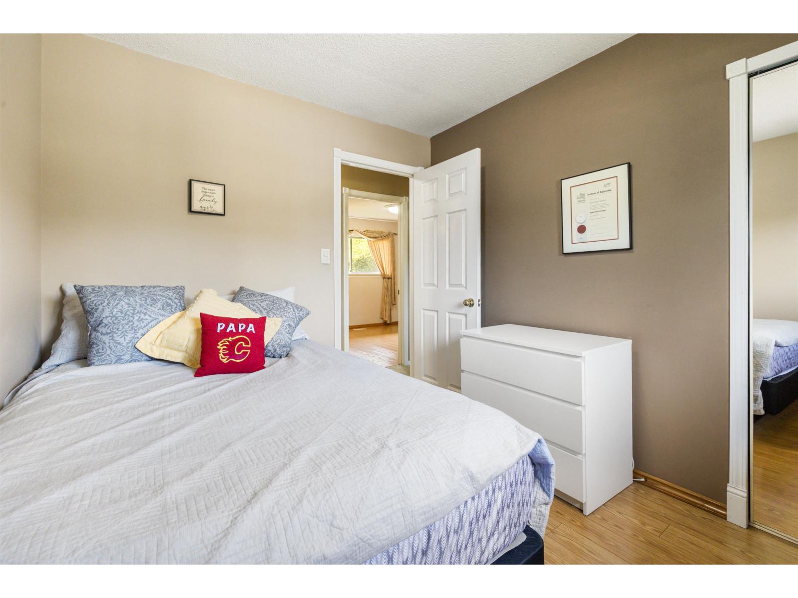 Photo 14 of 13512 Crestview Drive, Surrey BC