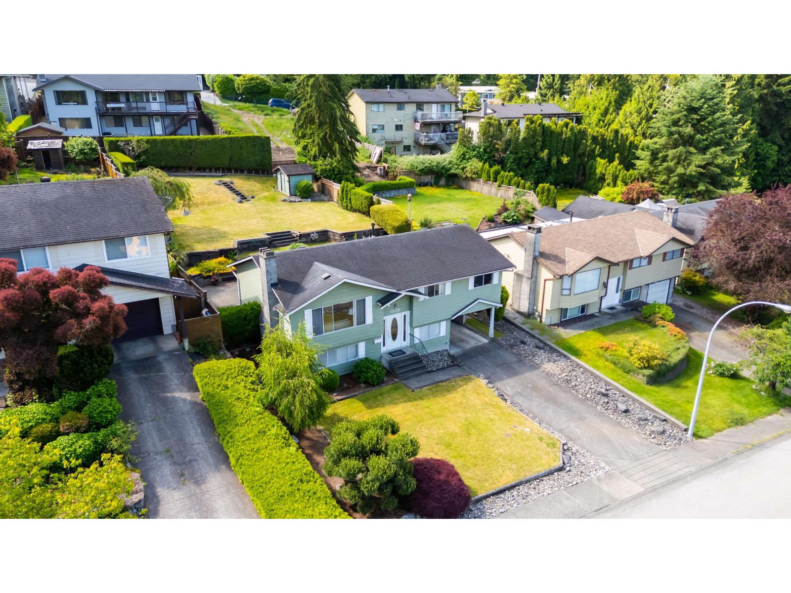 Photo 30 of 13512 Crestview Drive, Surrey BC