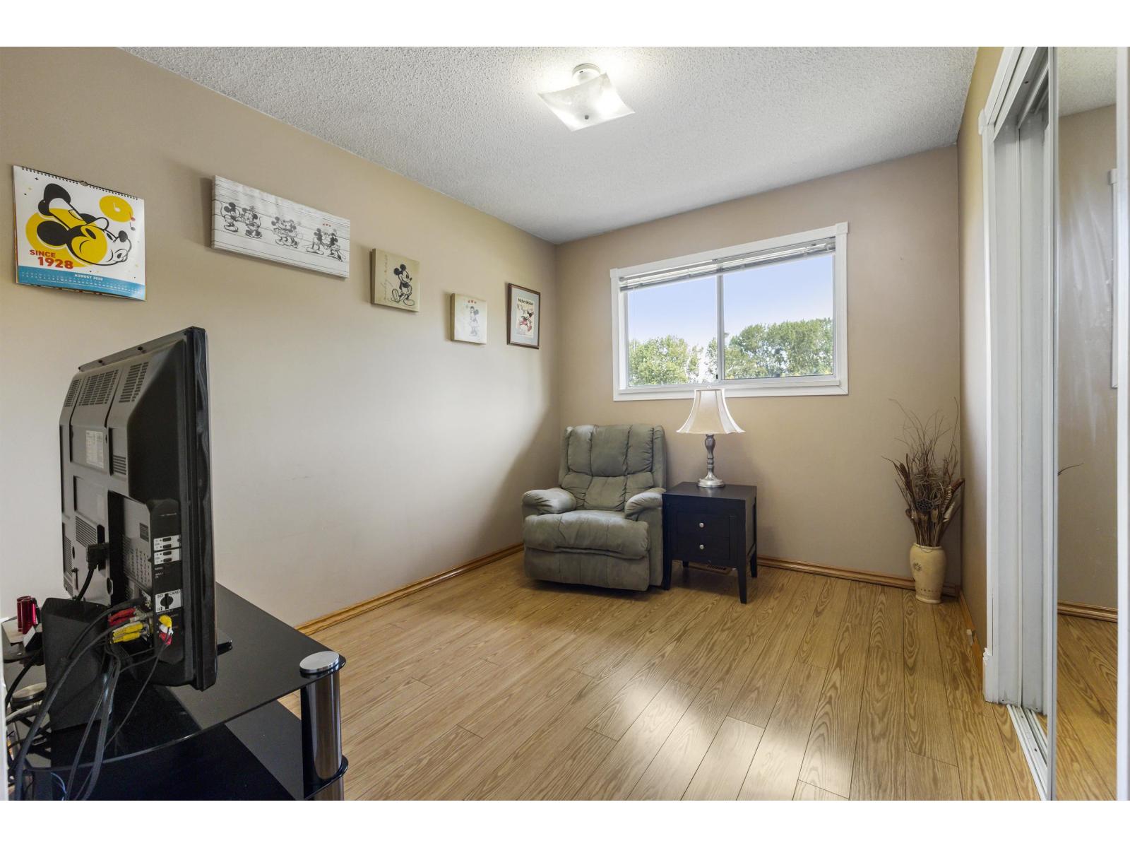 Photo 15 of 13512 Crestview Drive, Surrey BC