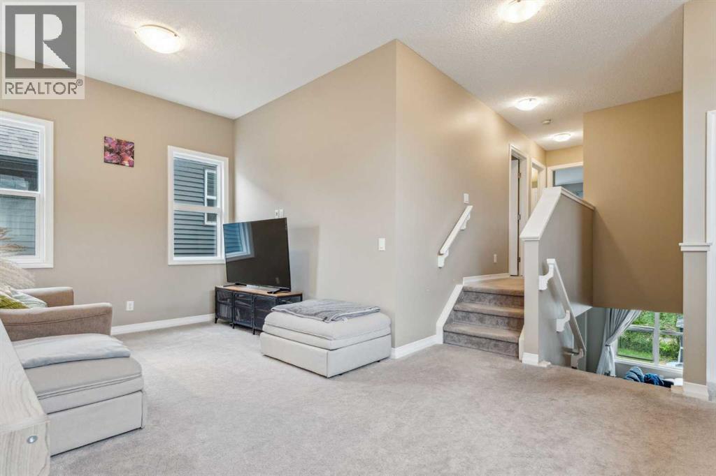 Photo 16 of 111 Buckskin Way, Cochrane AB