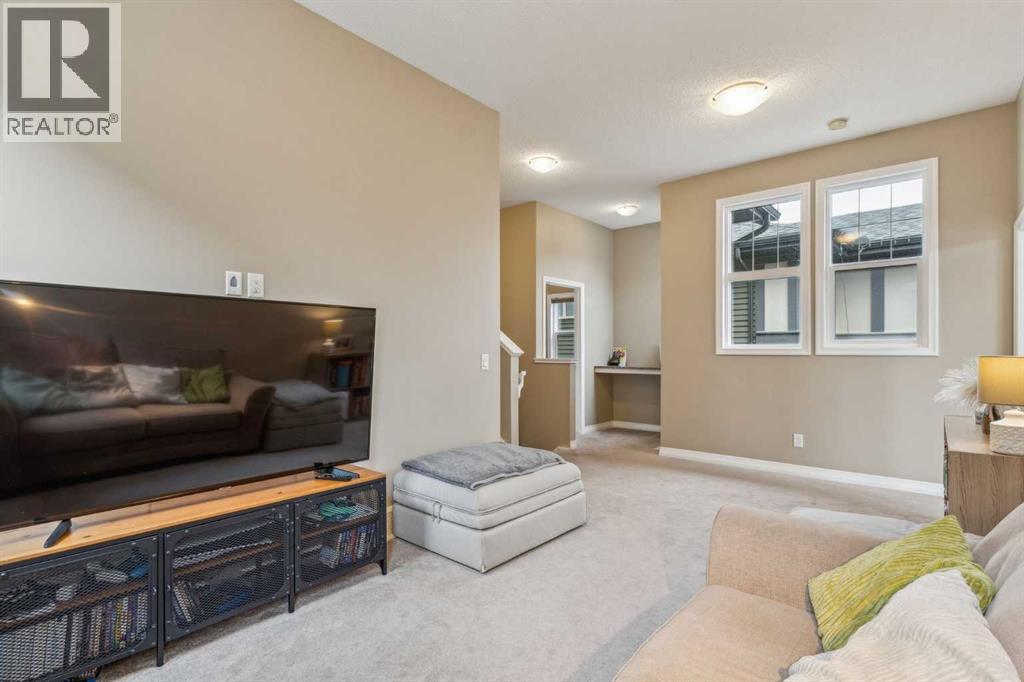 Photo 17 of 111 Buckskin Way, Cochrane AB