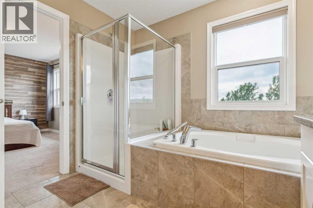 Photo 21 of 111 Buckskin Way, Cochrane AB