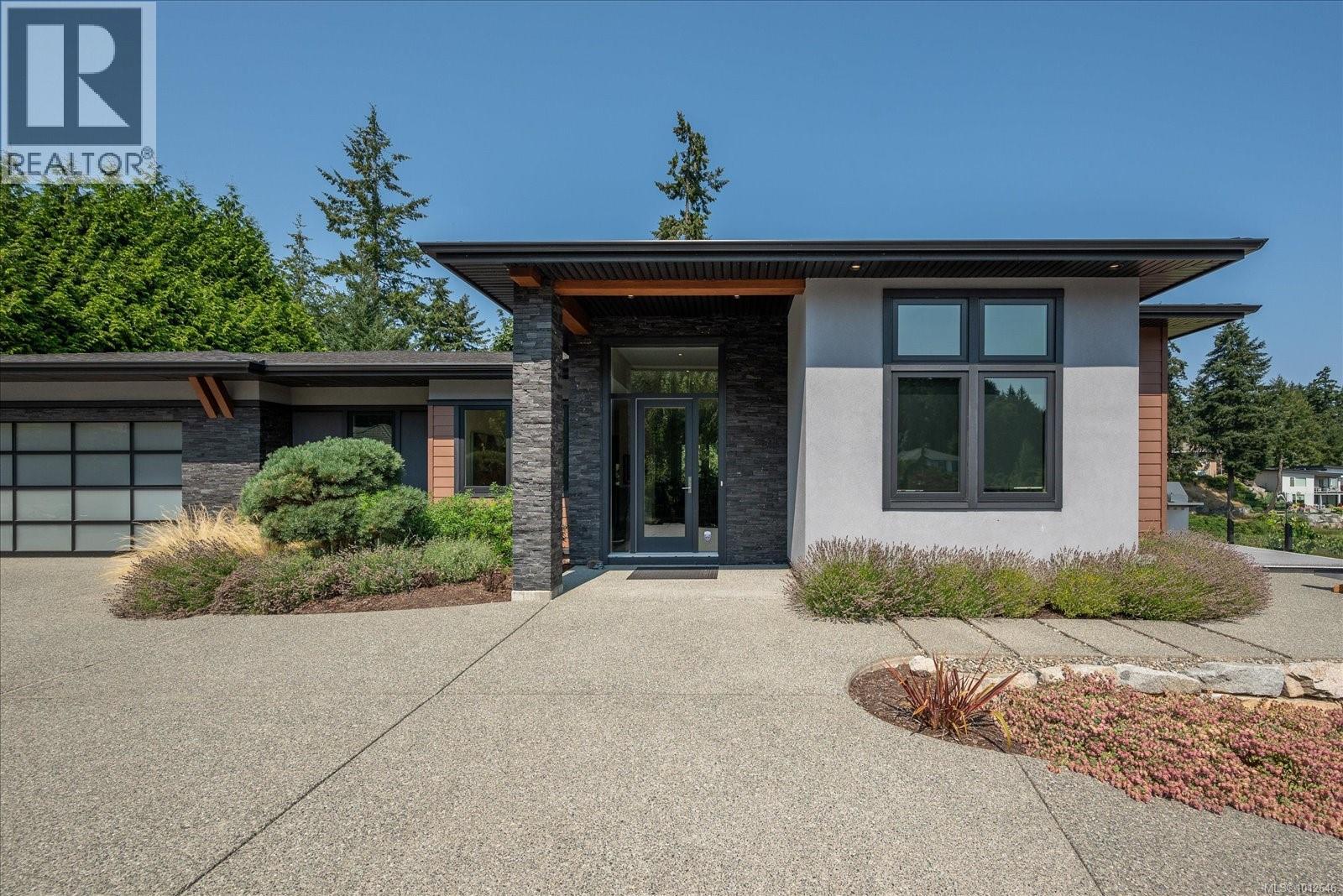 Photo 5 of 2441 Andover Rd, Nanoose Bay BC