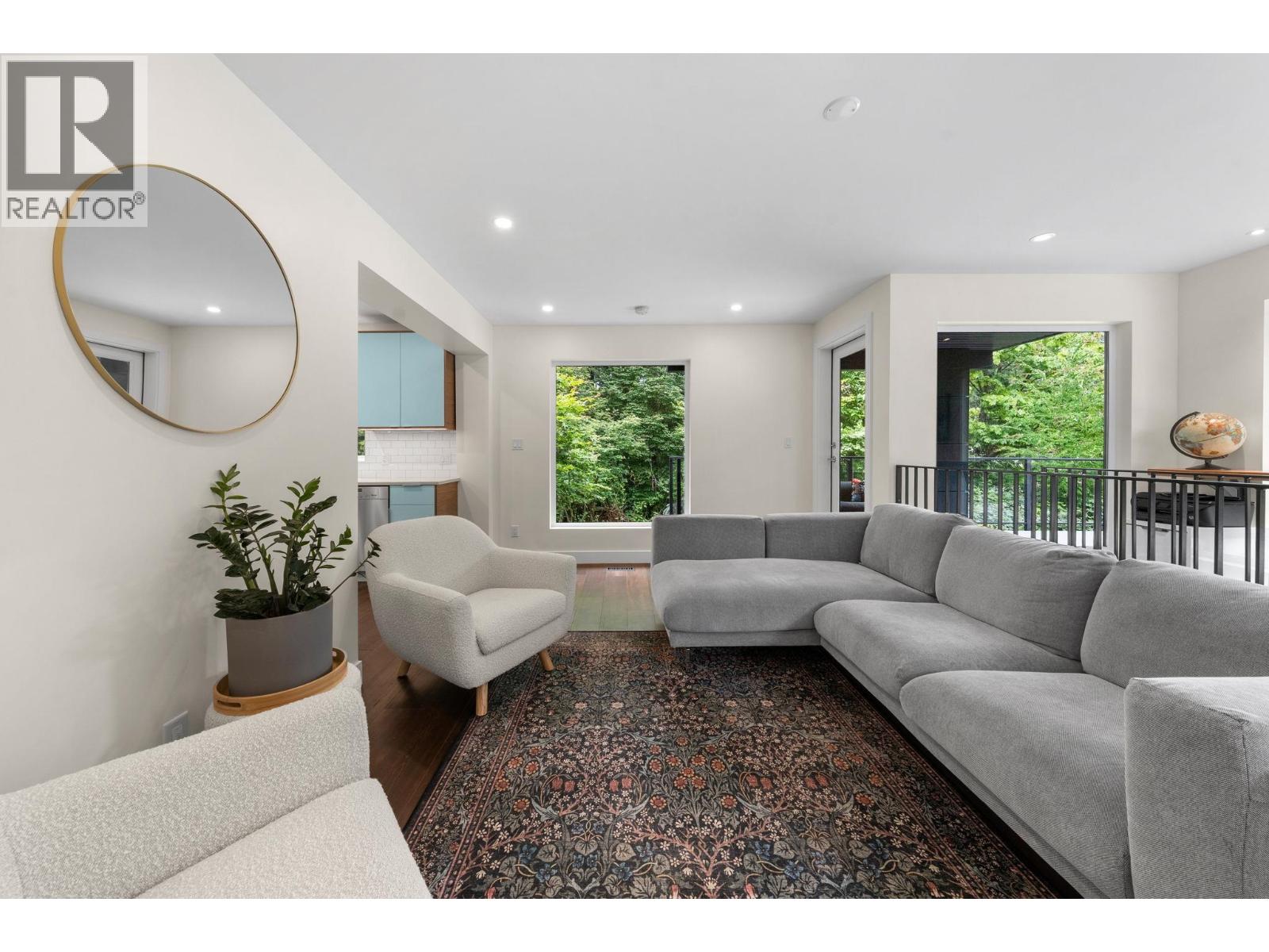 Photo 7 of 4507 Summerside Lane, North Vancouver BC