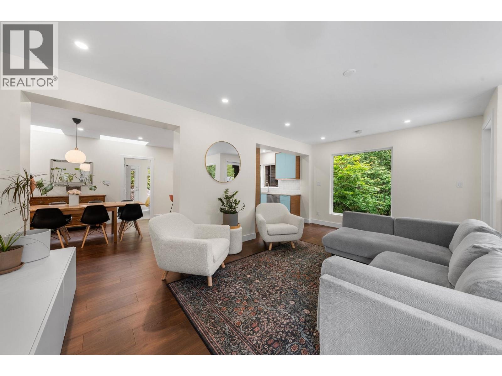 Photo 6 of 4507 Summerside Lane, North Vancouver BC