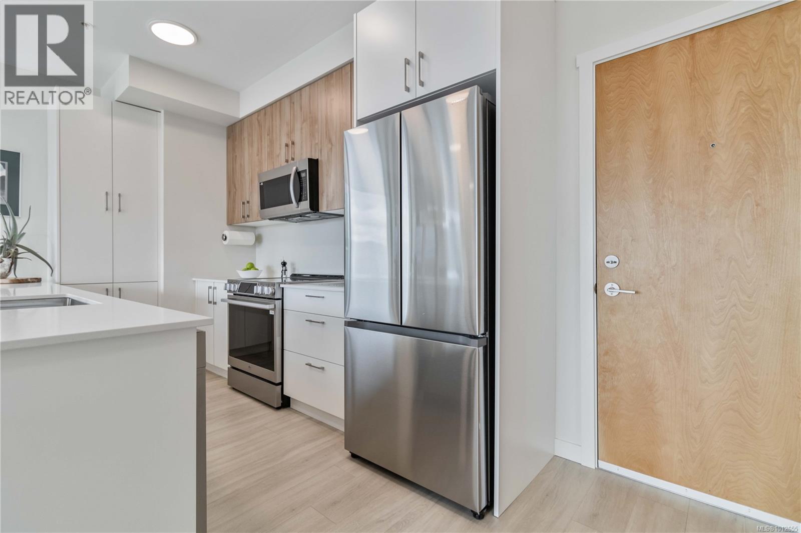 Photo 14 of 407 842 Orono Ave, Langford BC