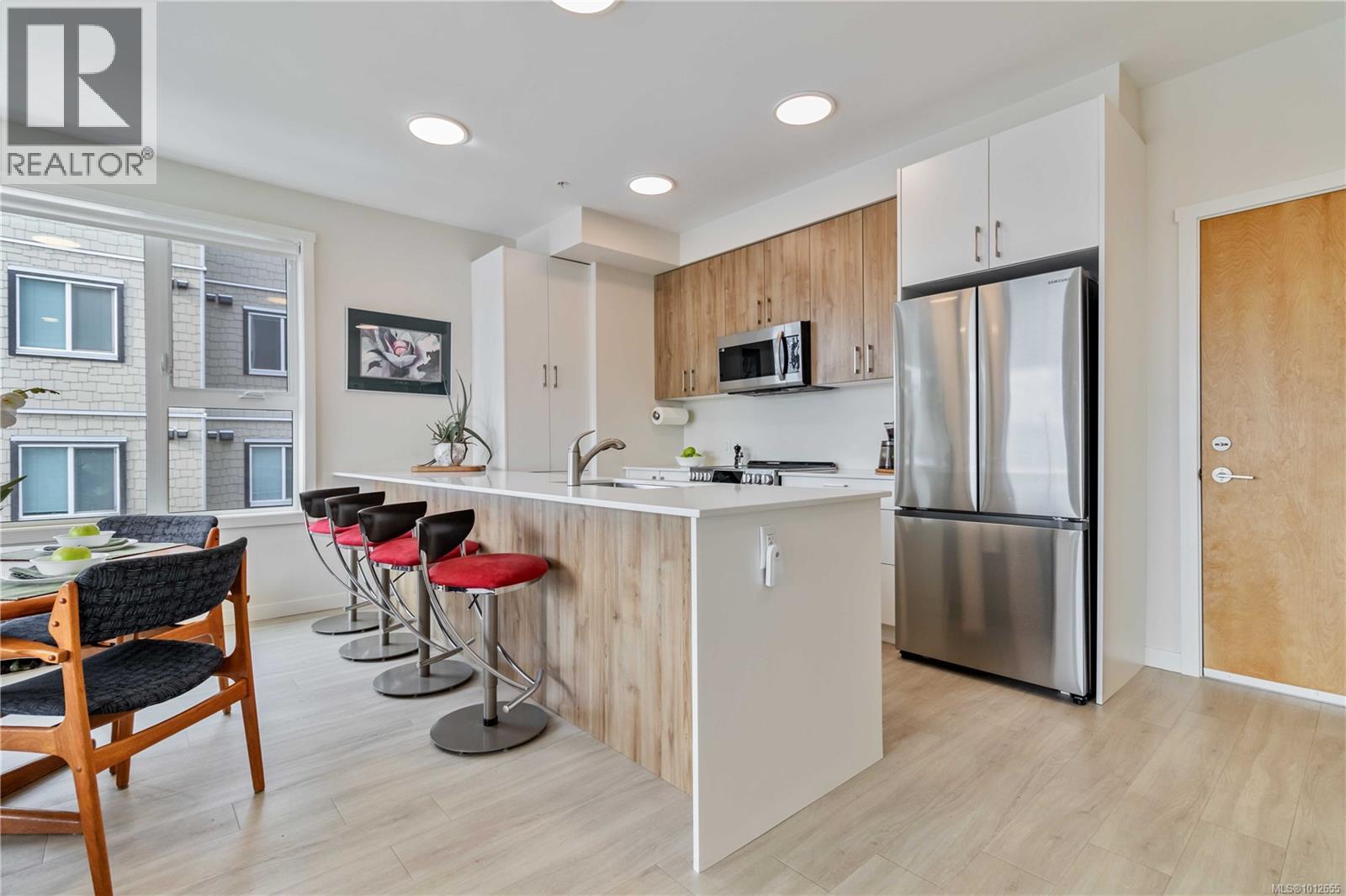 Photo 12 of 407 842 Orono Ave, Langford BC
