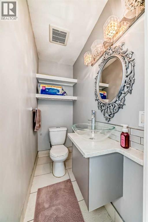 Photo 21 of 42 Taraglen Road Ne, Calgary AB