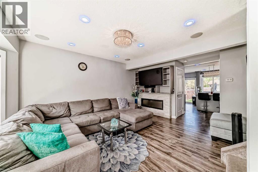 Photo 17 of 42 Taraglen Road Ne, Calgary AB