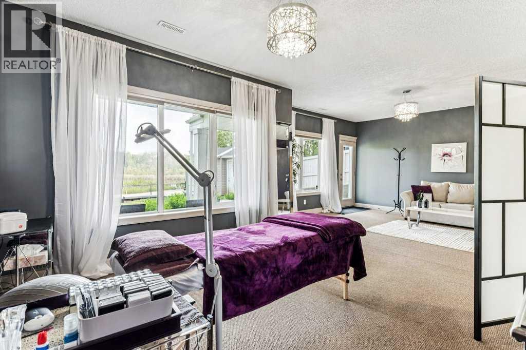 Photo 33 of 16 Royal Oak Cape Nw, Calgary AB