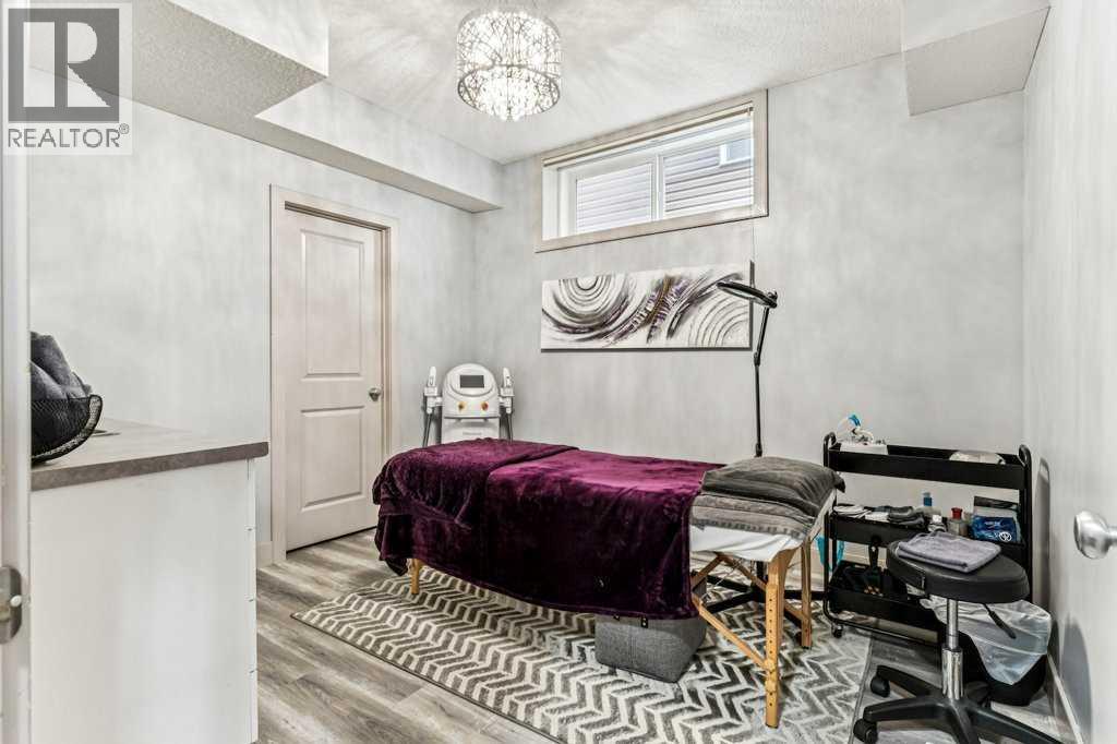 Photo 34 of 16 Royal Oak Cape Nw, Calgary AB