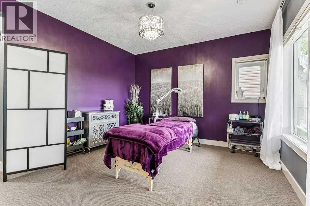 Photo 32 of 16 Royal Oak Cape Nw, Calgary AB