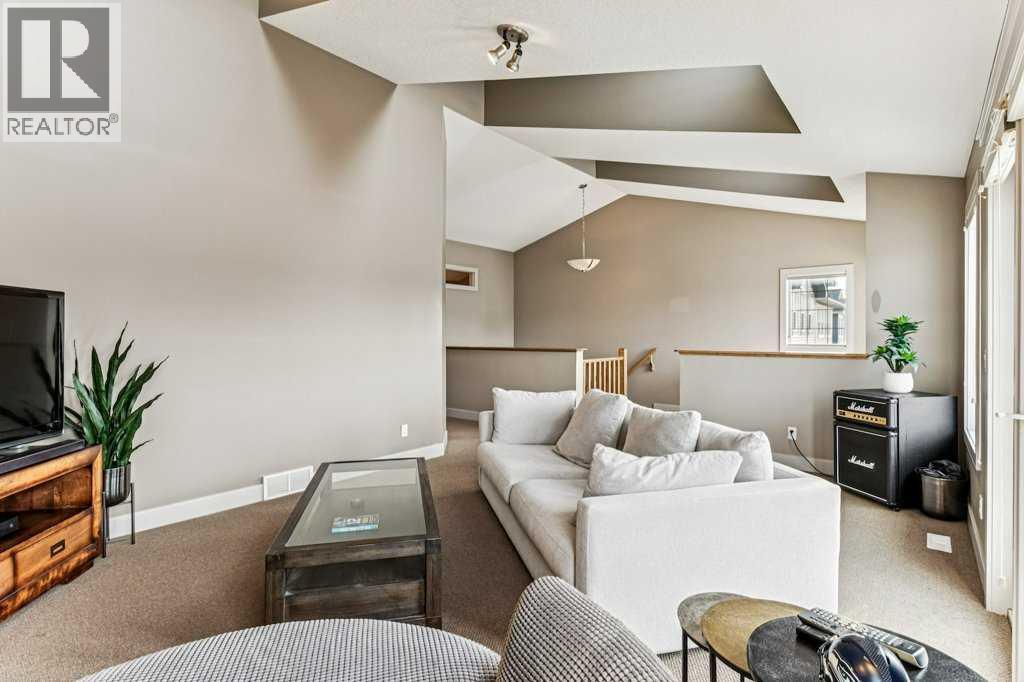 Photo 17 of 16 Royal Oak Cape Nw, Calgary AB