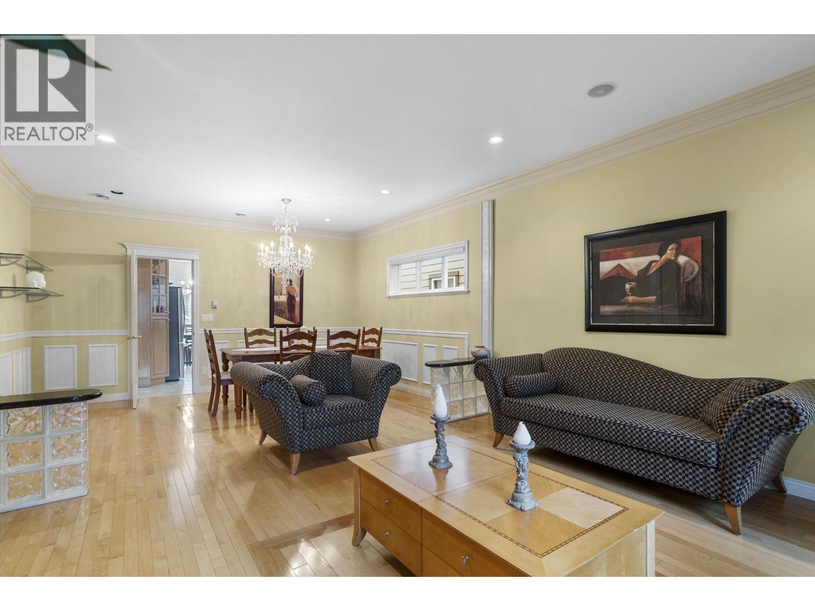 1110 EIGHTH AVENUE, New Westminster