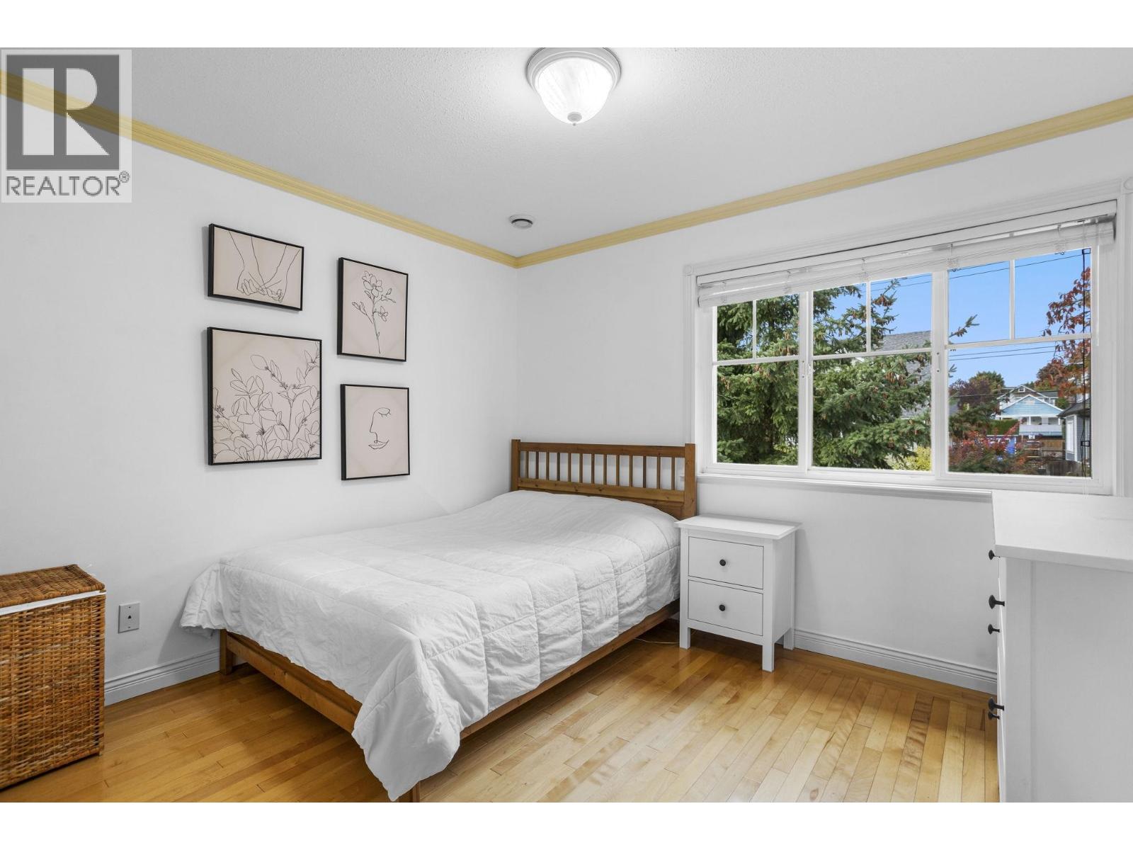 1110 EIGHTH AVENUE, New Westminster