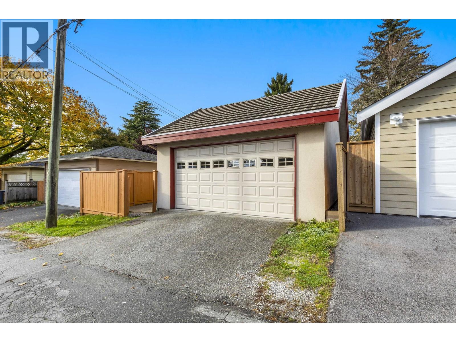 1110 EIGHTH AVENUE, New Westminster