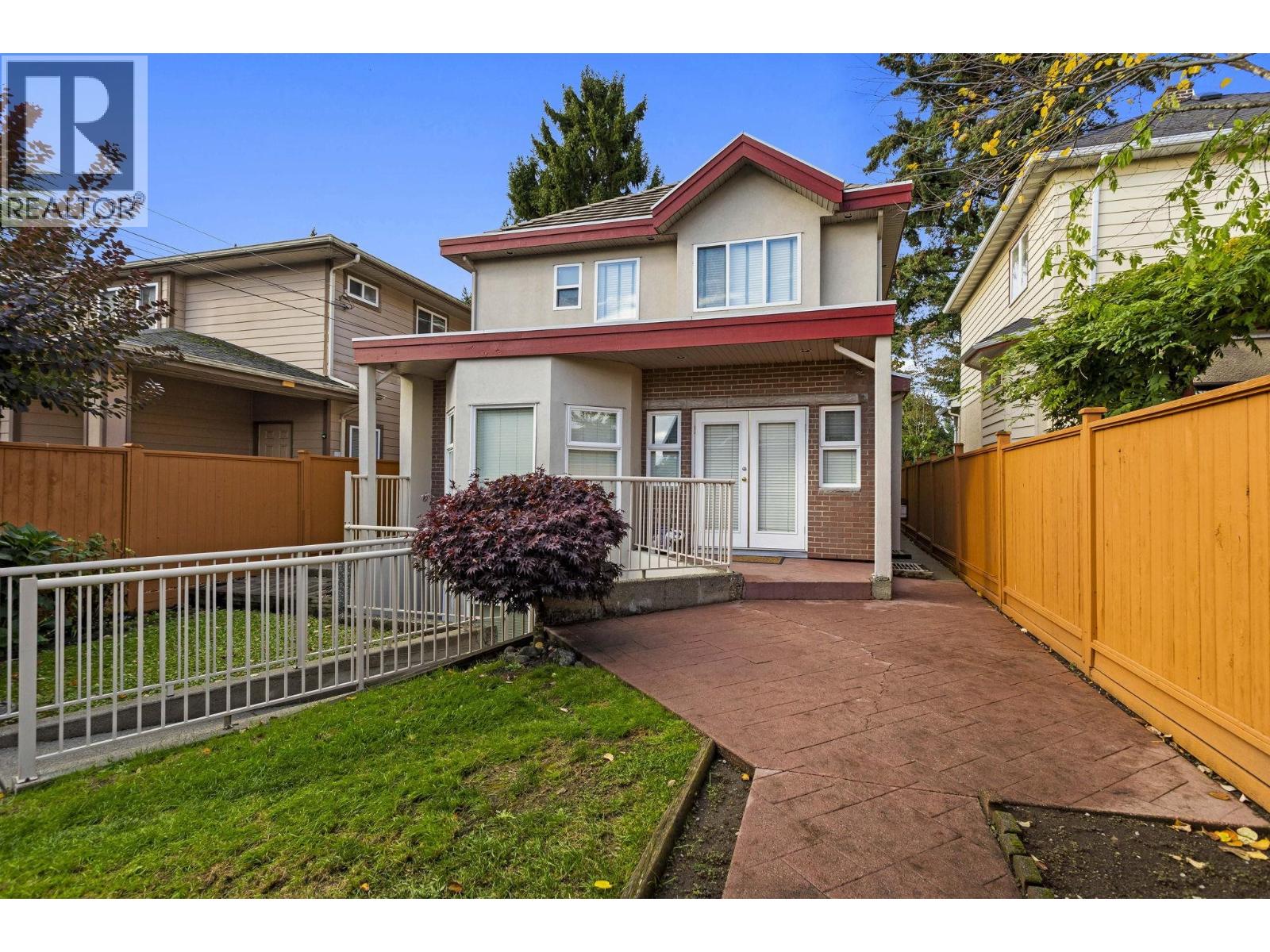 1110 EIGHTH AVENUE, New Westminster