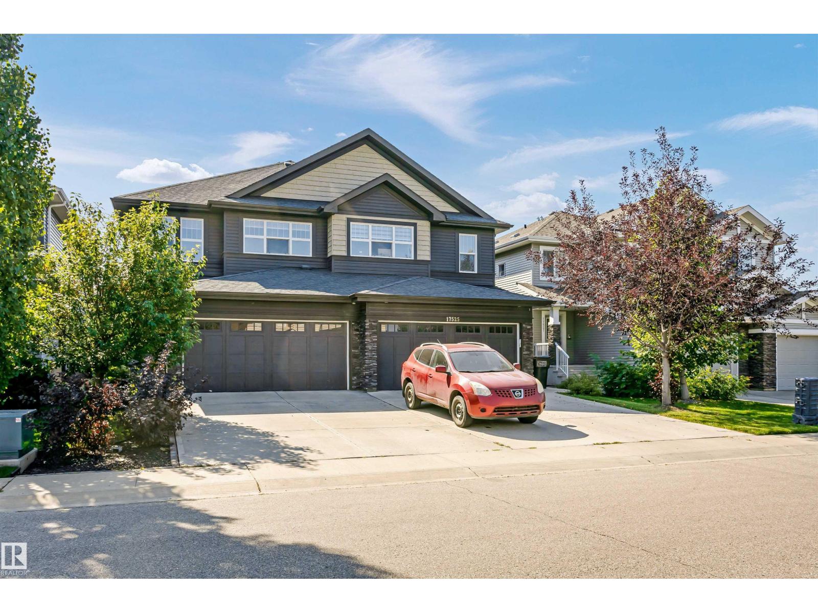 Photo 1 of 17523 12 Av Sw, Edmonton AB