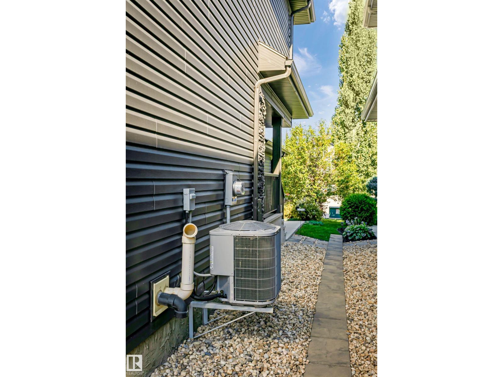 Photo 31 of 17523 12 Av Sw, Edmonton AB
