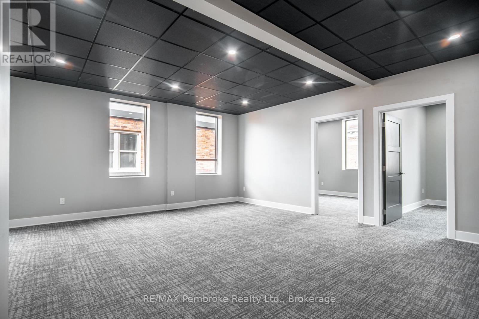 Photo 24 of 150 Pembroke Street W, Pembroke ON