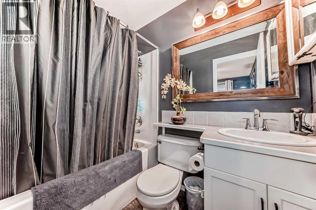 Photo 16 of 210 Uplands Boulevard N, Lethbridge AB