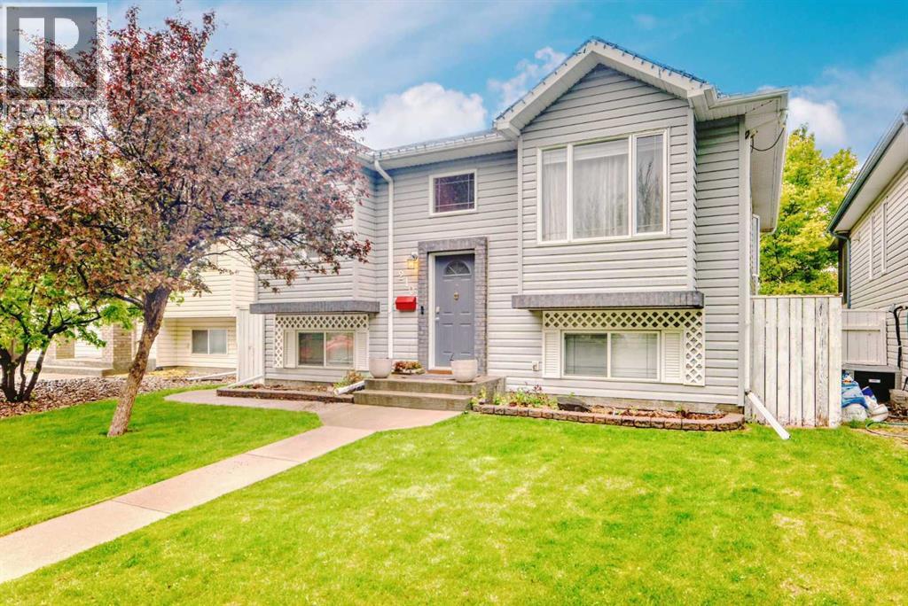 Photo 32 of 210 Uplands Boulevard N, Lethbridge AB