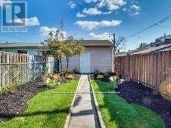 Photo 10 of Upper 559 Dufferin Street, Toronto ON