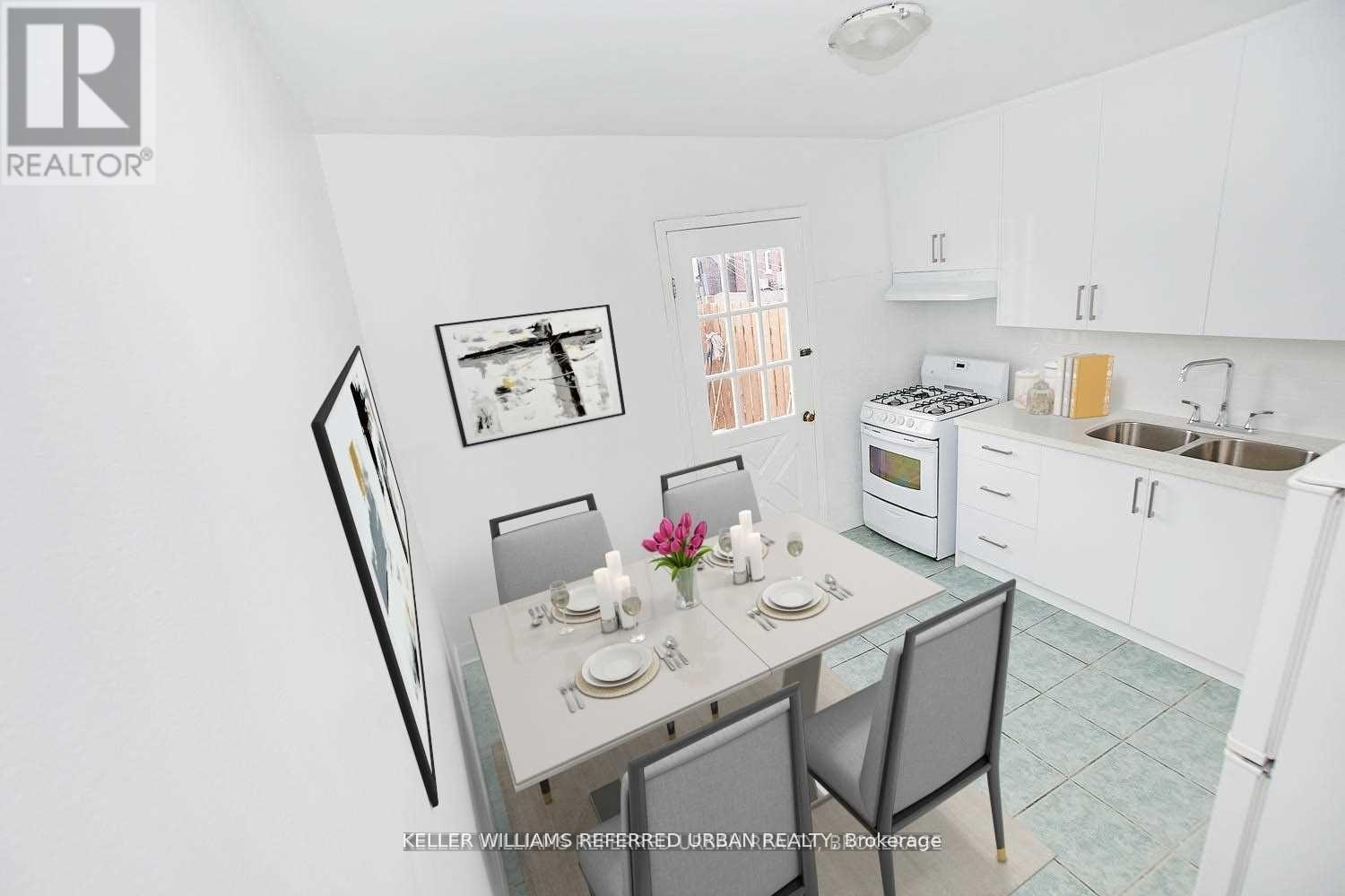 Photo 2 of Upper 559 Dufferin Street, Toronto ON