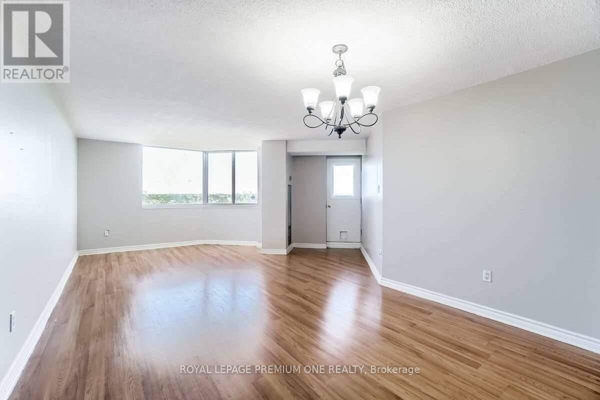 Photo 16 of 811 234 Albion Road, Toronto ON