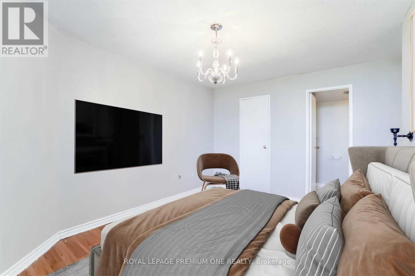 Photo 20 of 811 234 Albion Road, Toronto ON