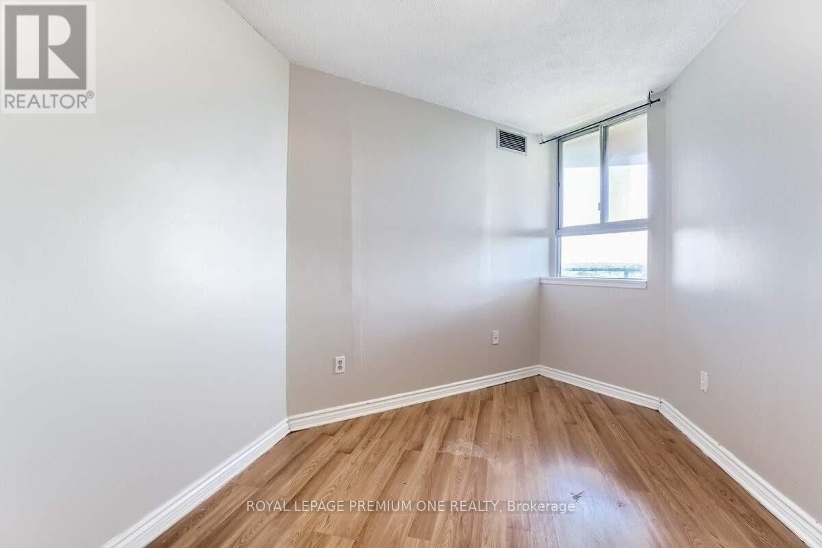Photo 32 of 811 234 Albion Road, Toronto ON