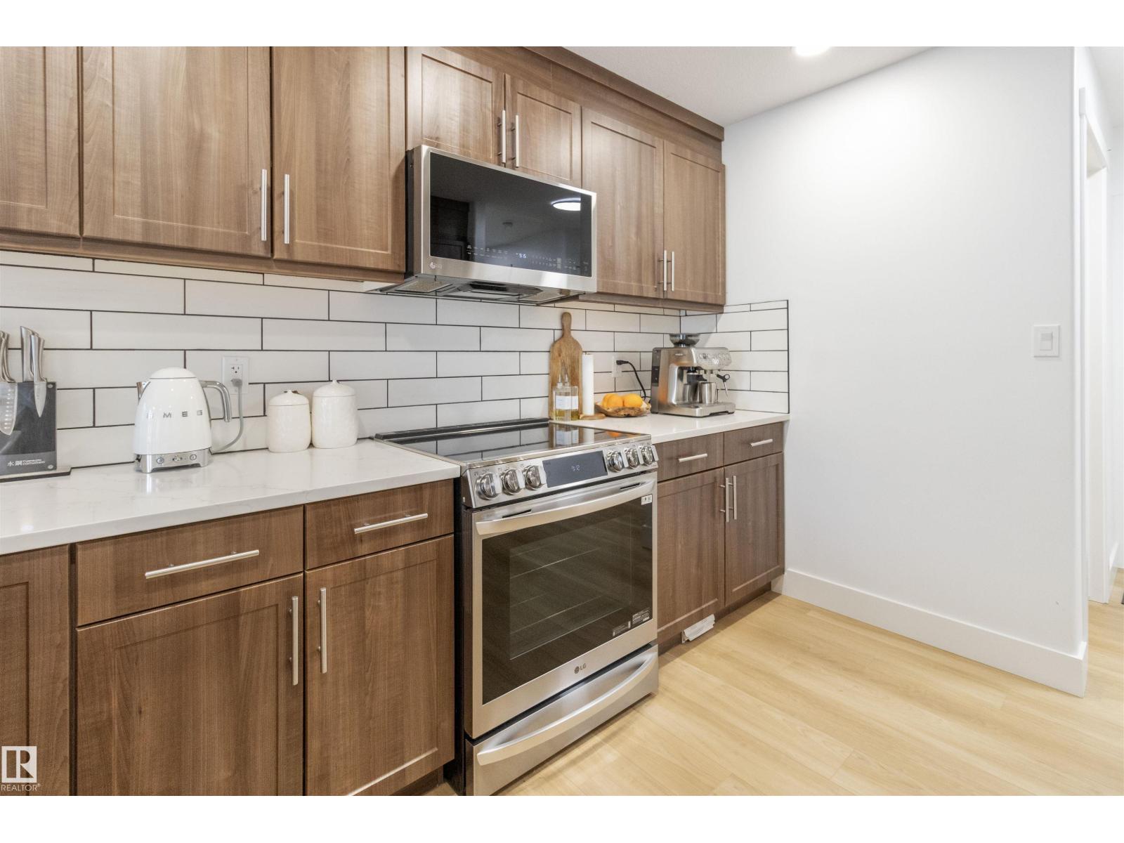 Photo 12 of 1063 Foxwood Cr, Sherwood Park AB
