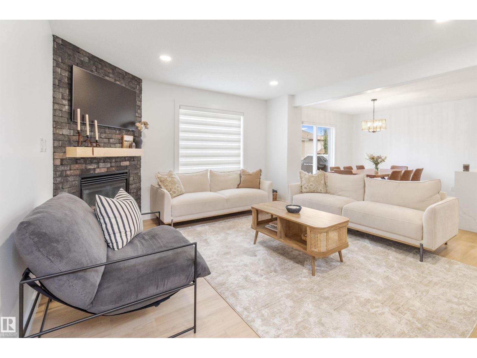 Photo 15 of 1063 Foxwood Cr, Sherwood Park AB