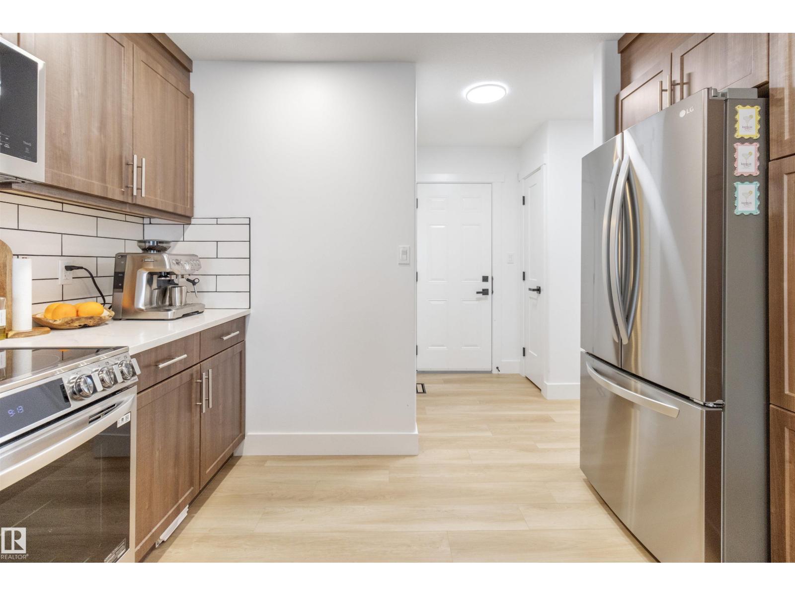 Photo 13 of 1063 Foxwood Cr, Sherwood Park AB
