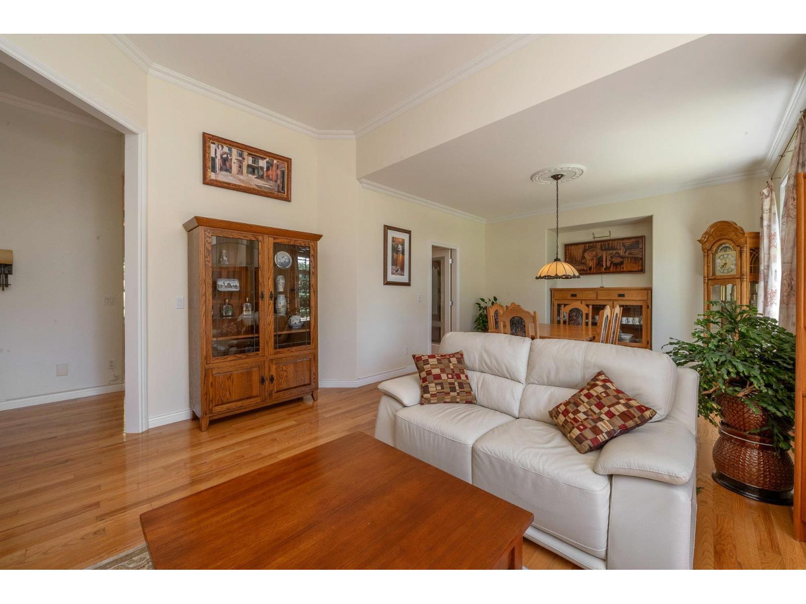 Photo 8 of 35311 Hibiscus Court, Abbotsford BC